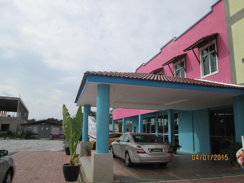 Oyo 275 Senyum Inn Pantai Cenang  Εξωτερικό φωτογραφία