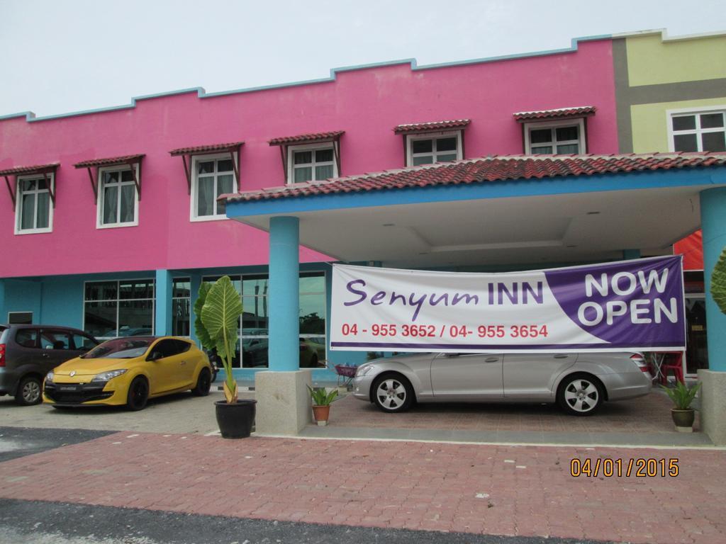 Oyo 275 Senyum Inn Pantai Cenang  Εξωτερικό φωτογραφία