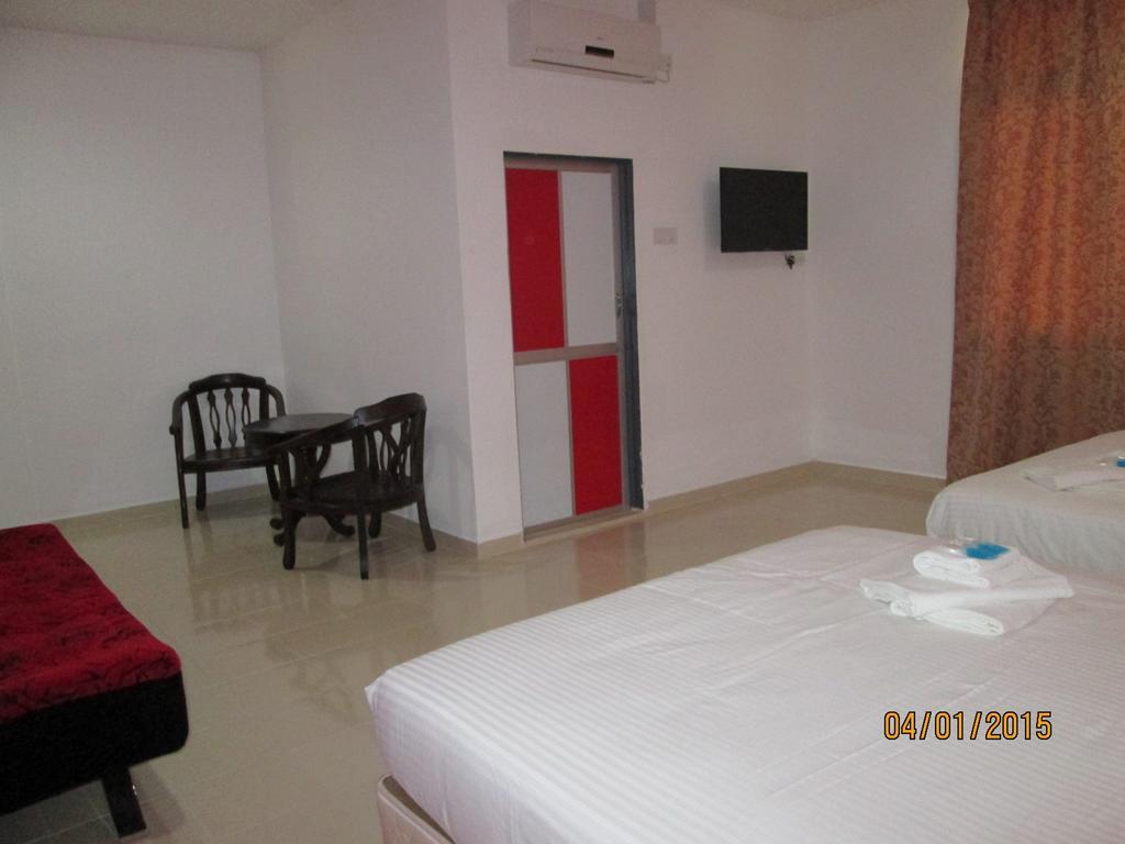 Oyo 275 Senyum Inn Pantai Cenang  Δωμάτιο φωτογραφία